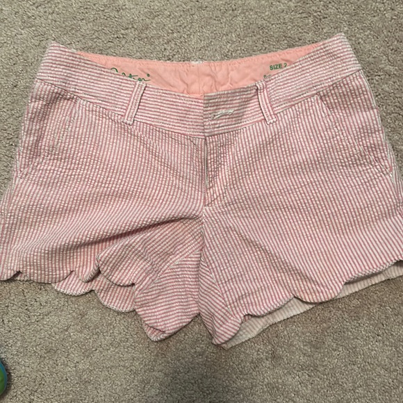 Lilly Pulitzer buttercup shorts - Picture 1 of 5
